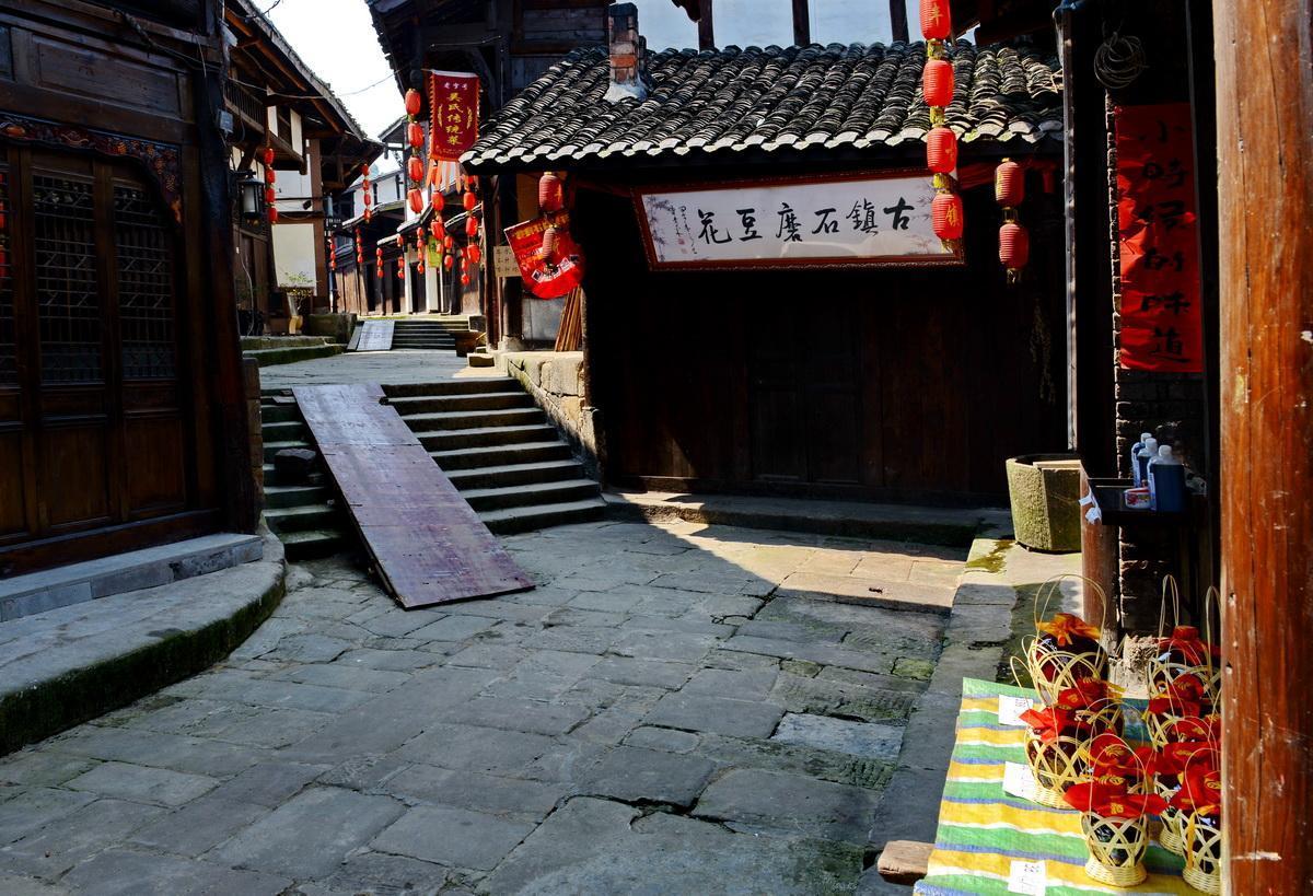上汽“大众凌度”正式改款，内饰大变样，首次采用怀挡设计！